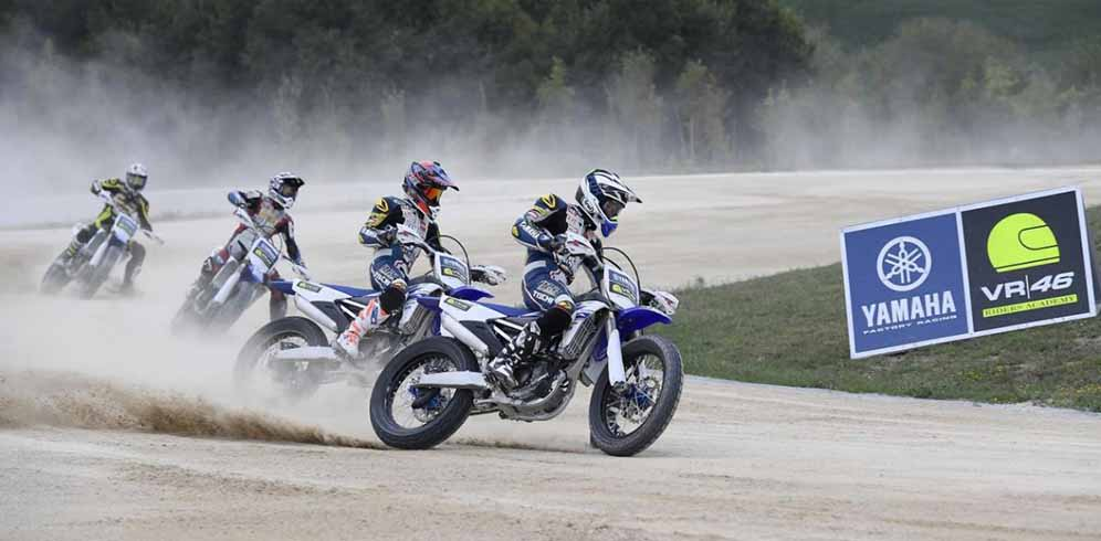 Rossi Digugat Gara-gara Dirt Track